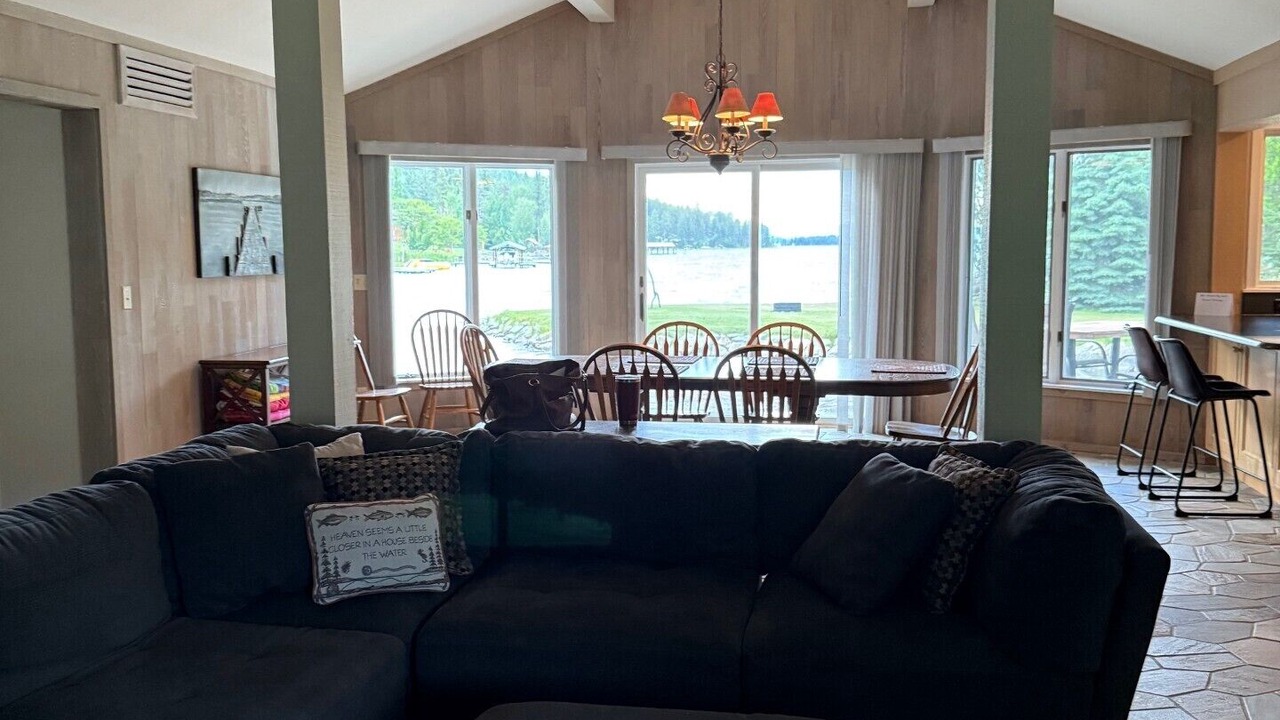 Photo of Livingroom in Lakeside