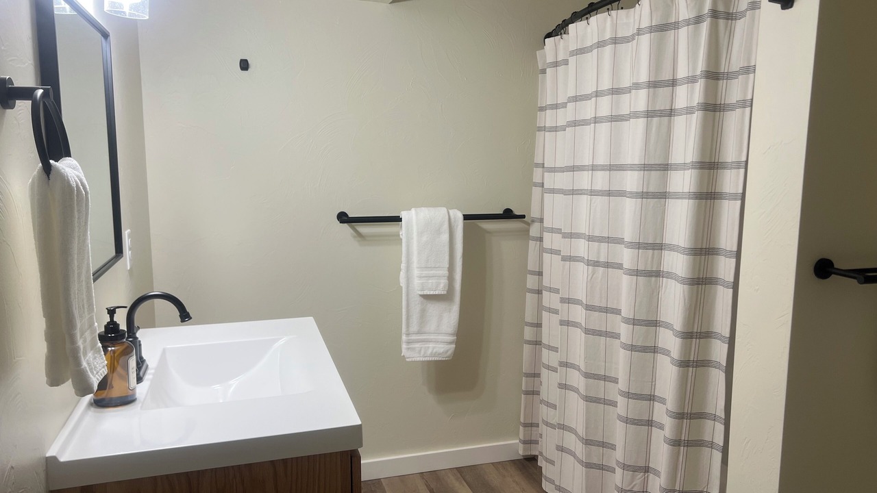 Photo of Bathroom in Cascade