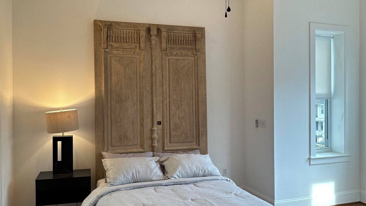 Photo of Bedroom in Truxton Circle