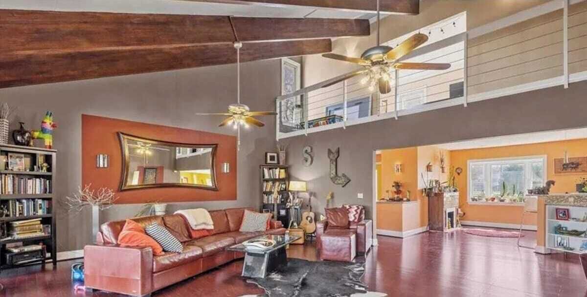 Photo of Livingroom in Harwood Lane