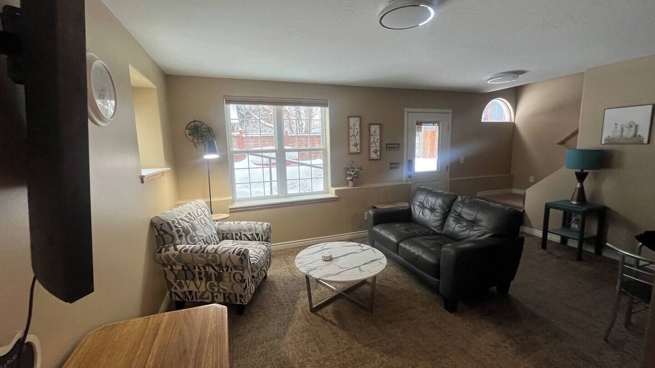Photo of Livingroom in Riverfront