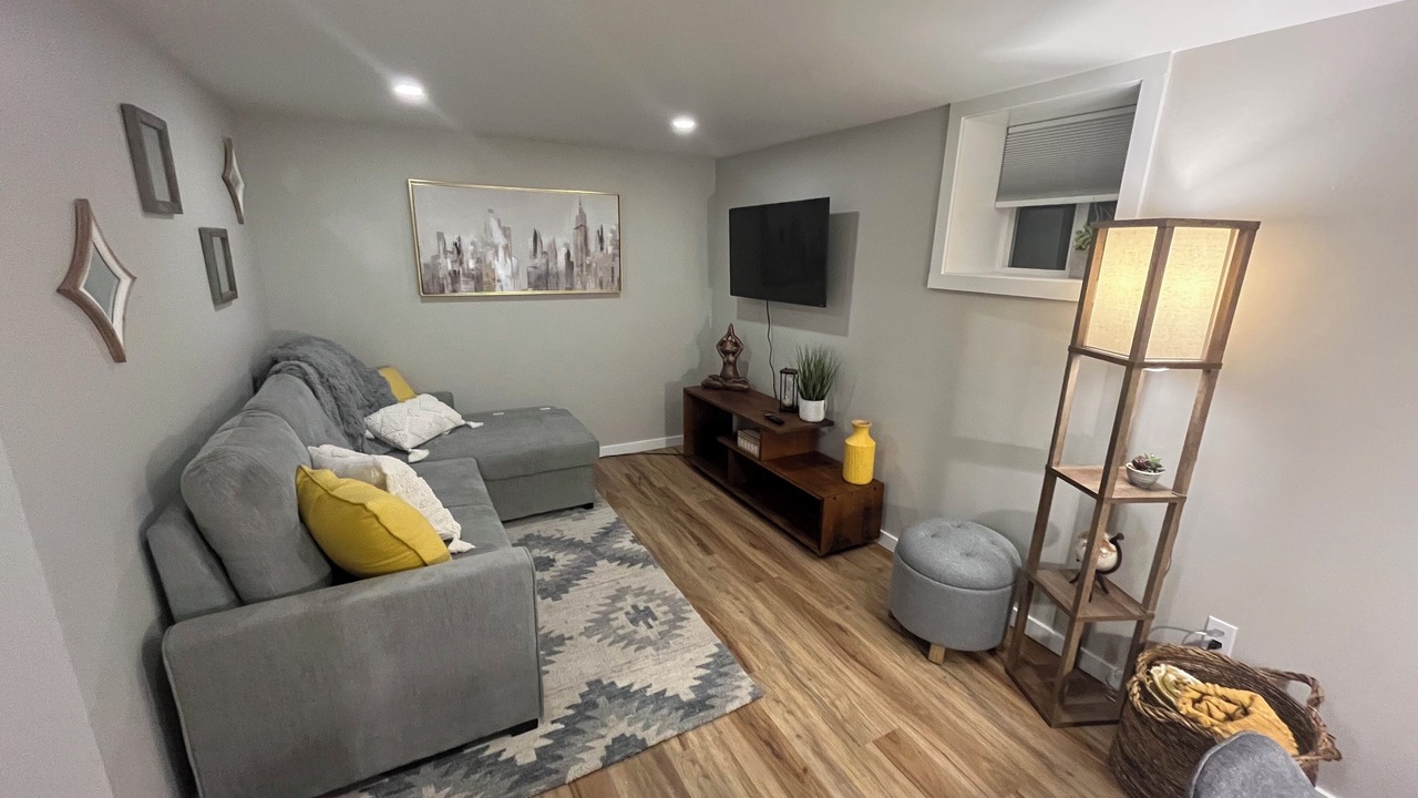 Photo of Livingroom in Riverfront