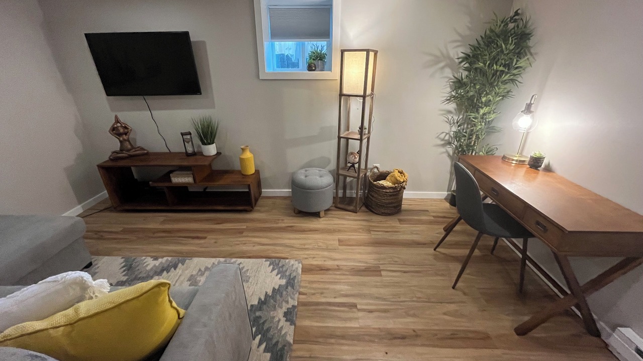 Photo of Livingroom in Riverfront