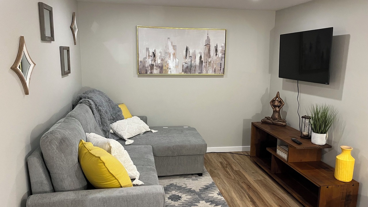 Photo of Livingroom in Riverfront