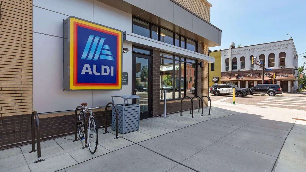 Photo of Outdoor in Lowry Hill East