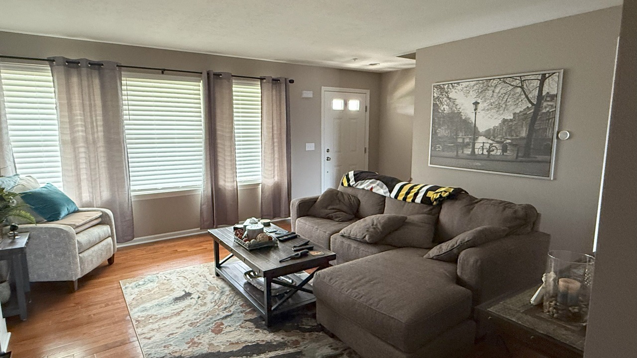 Photo of Livingroom in Beaver Falls