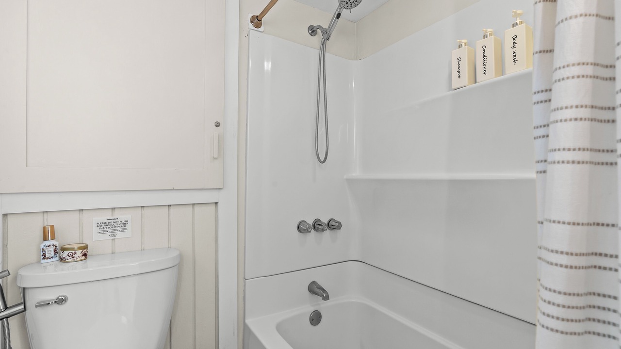 Photo of Bathroom in Allenton