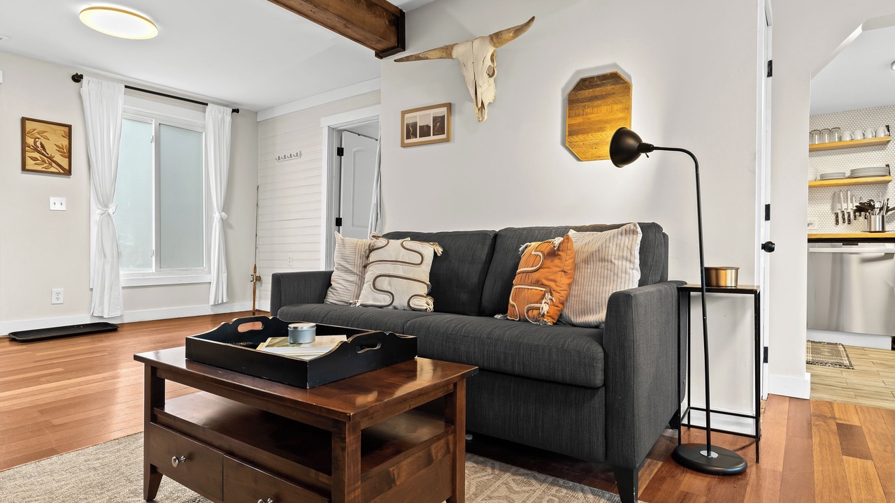 Photo of Livingroom in Allenton