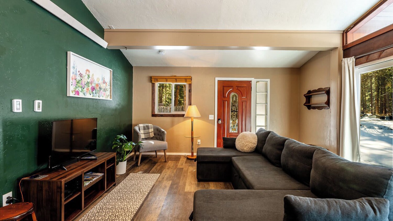 Photo of Livingroom in Saddlestring