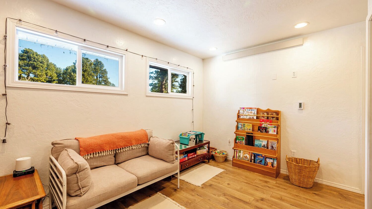 Photo of Livingroom in Saddlestring