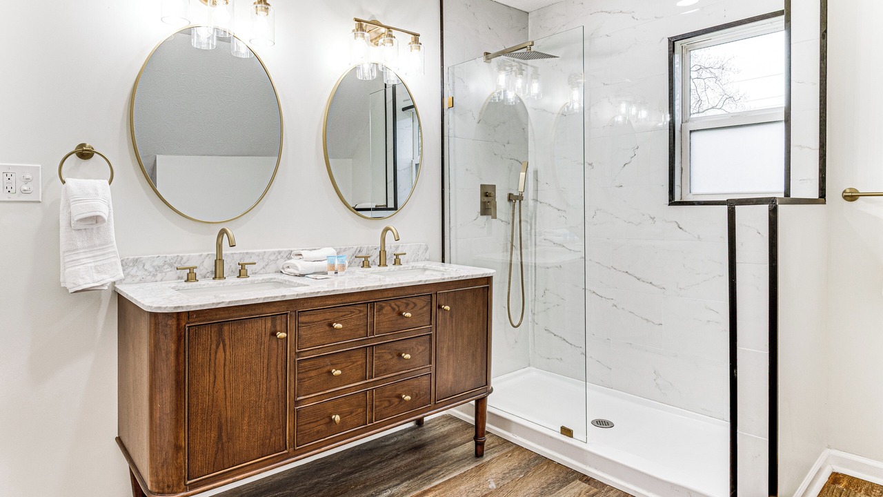 Photo of Bathroom in Near Northside