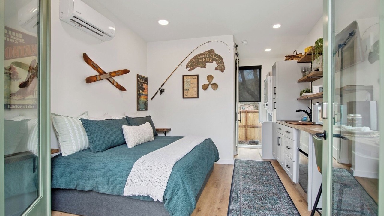 Photo of Bedroom in Lakeside