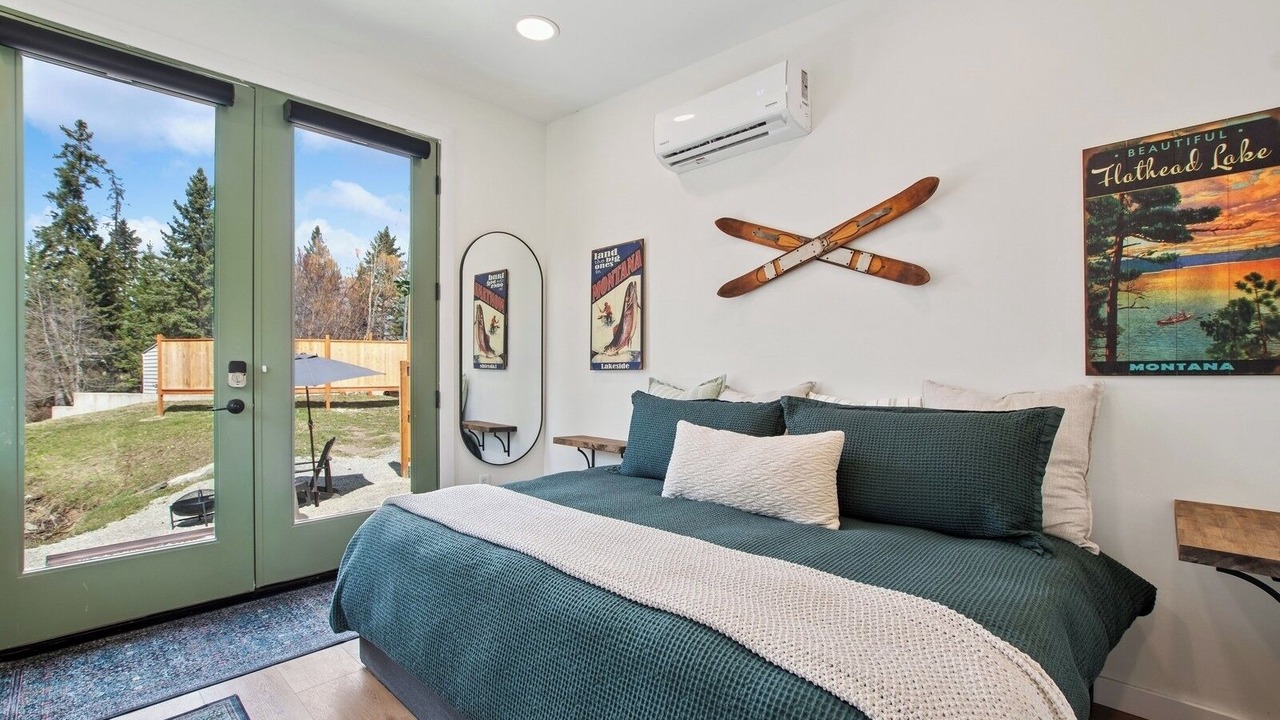 Photo of Bedroom in Lakeside