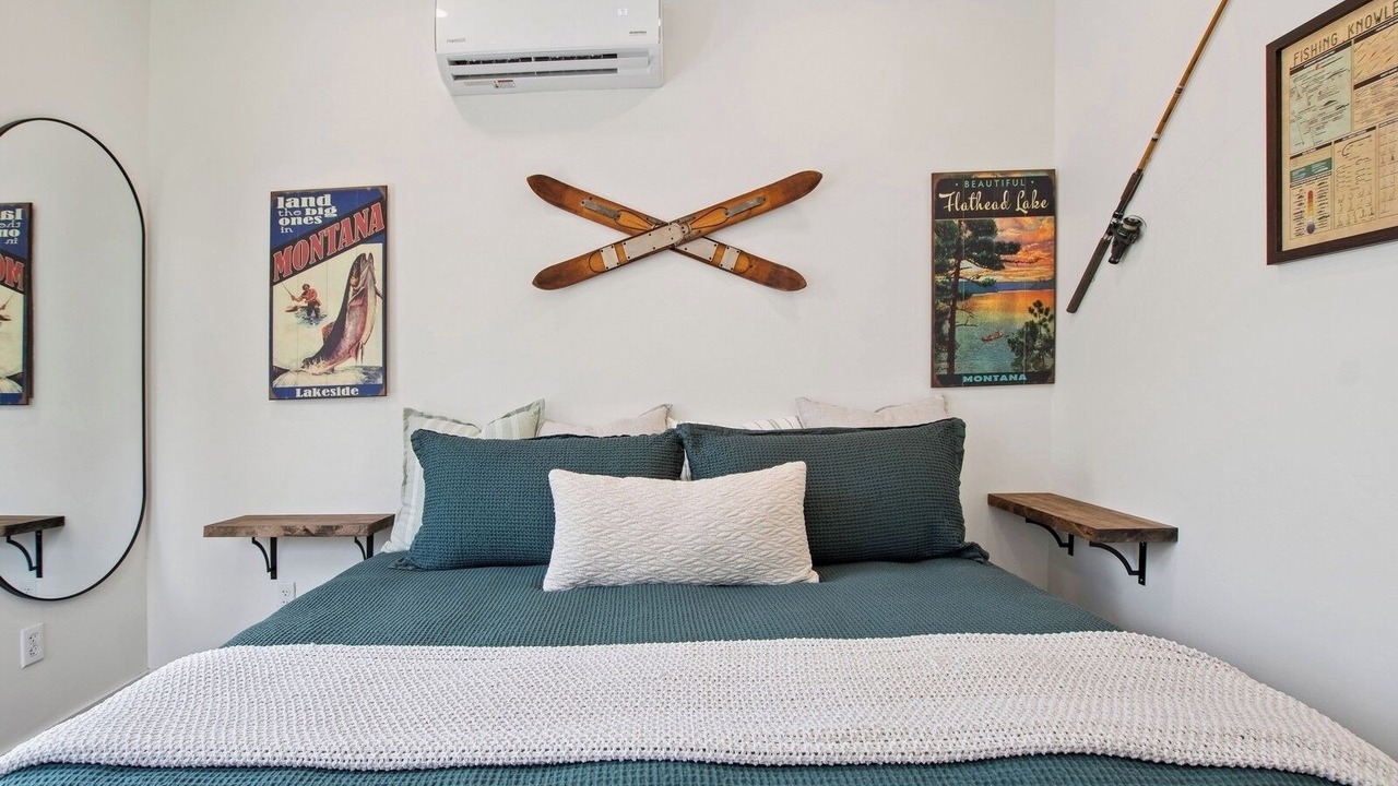 Photo of Bedroom in Lakeside
