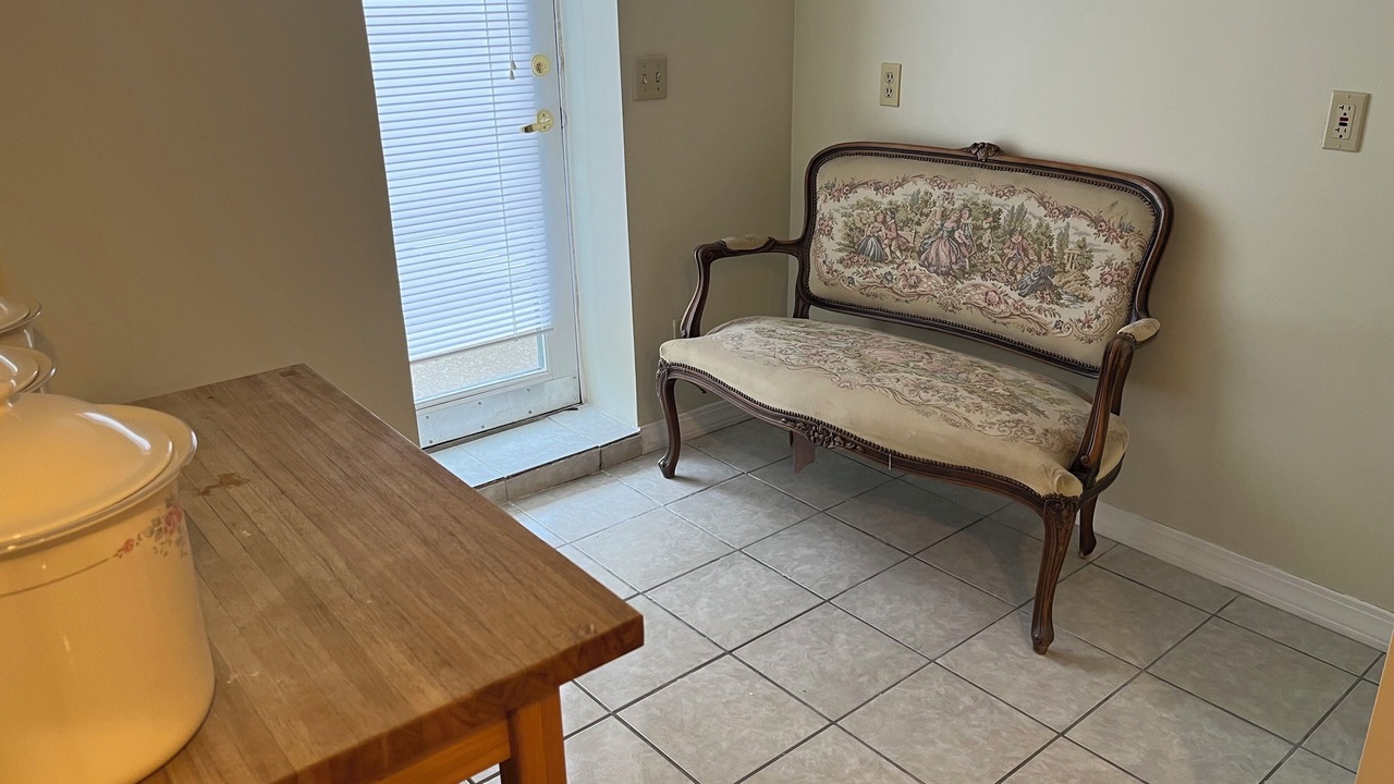 Photo of Livingroom in Lorain