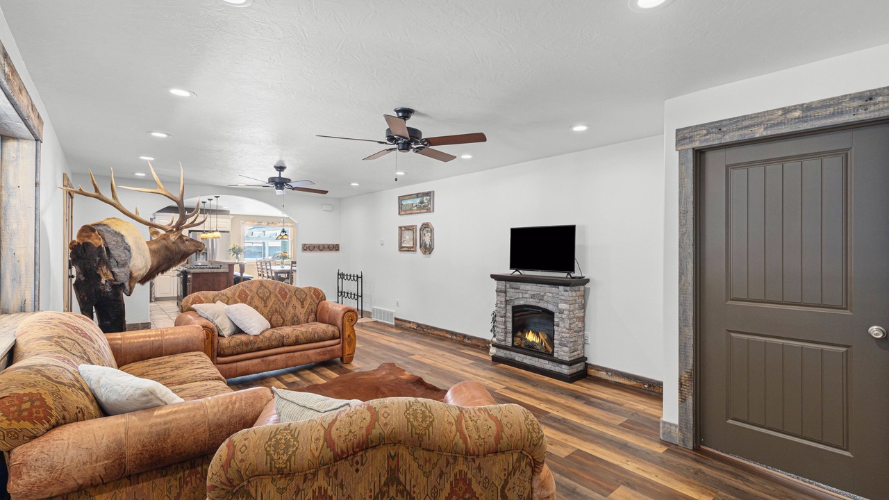Photo of Livingroom in Thayne