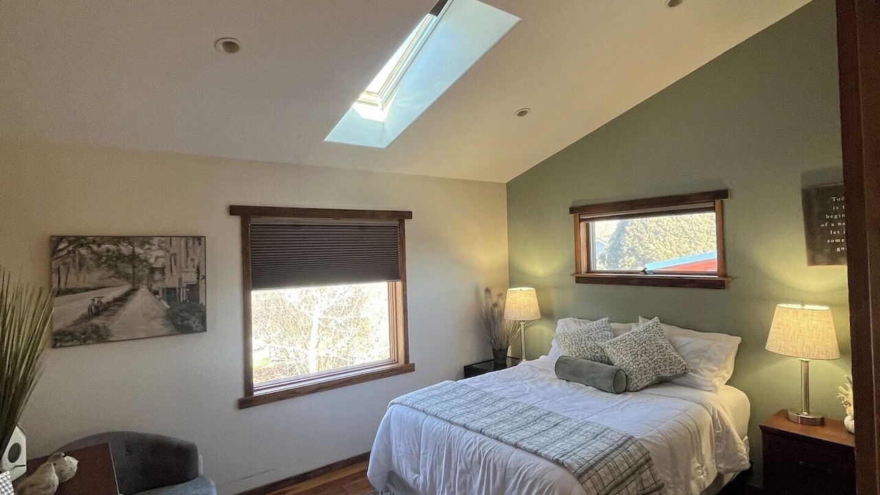 Photo of Bedroom in Riverfront