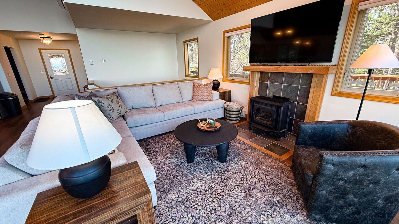 Photo of Livingroom in Finley Point