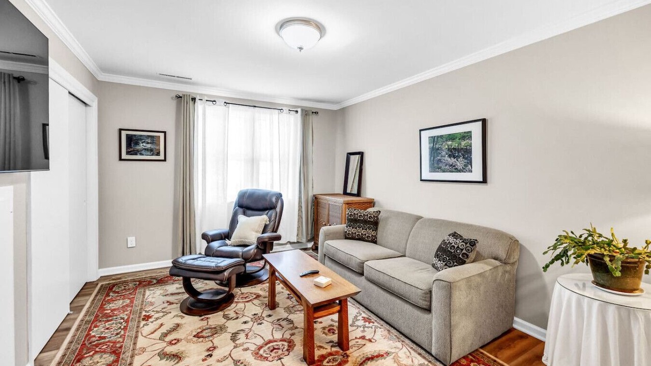 Photo of Livingroom in Greensboro
