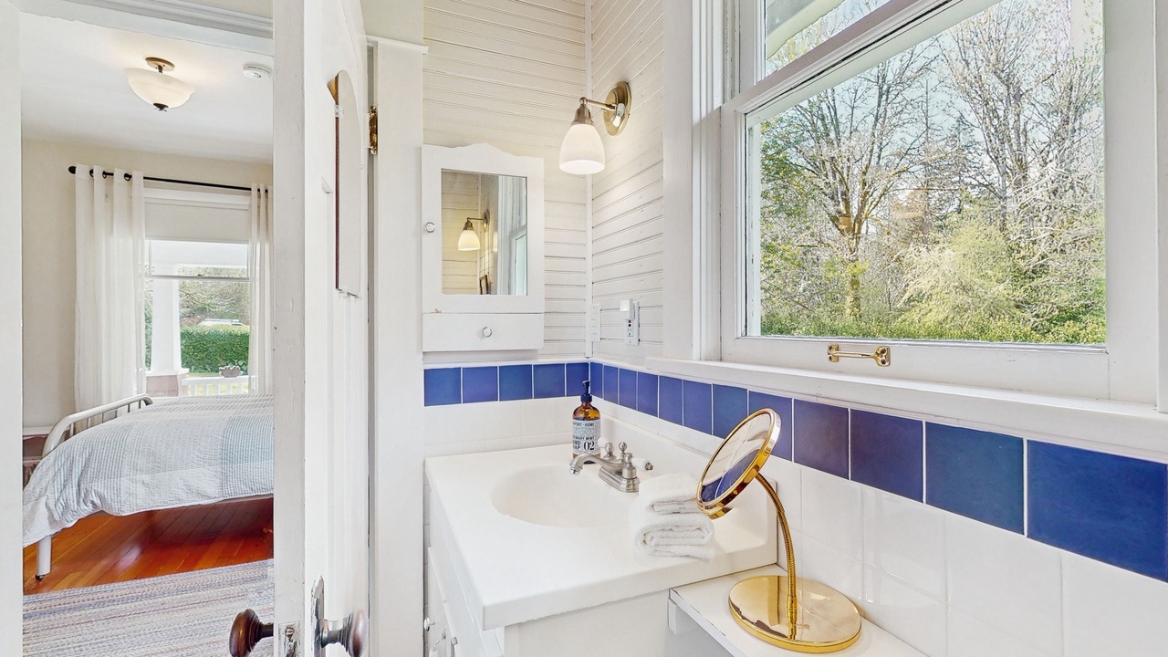 Photo of Bathroom in Bainbridge Island