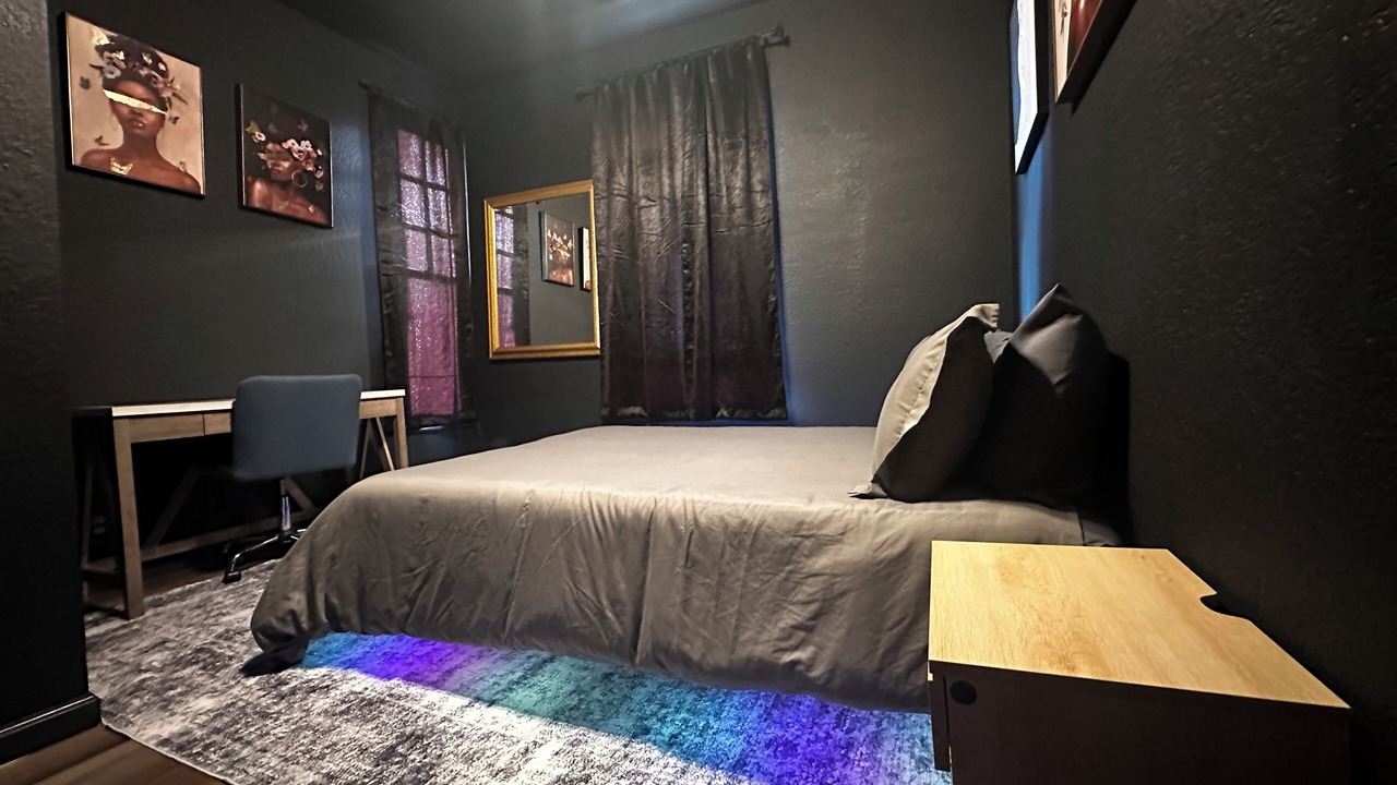 Photo of Bedroom in Bankers Hill