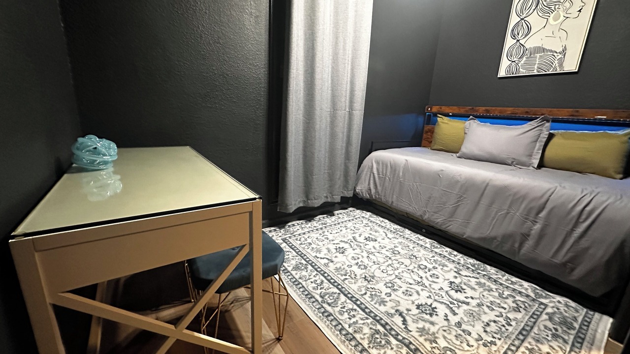 Photo of Bedroom in Bankers Hill