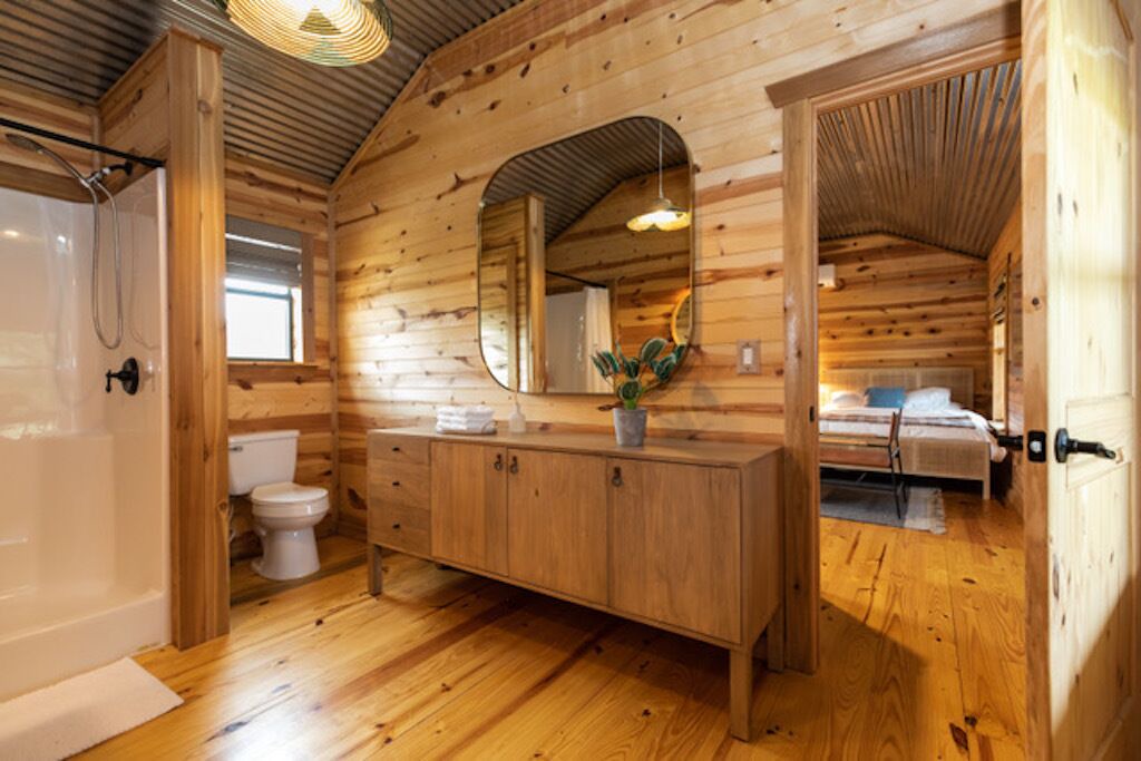 Photo of Bathroom in Stonewall