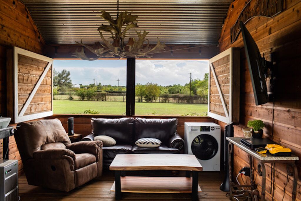 Photo of Livingroom in Stonewall