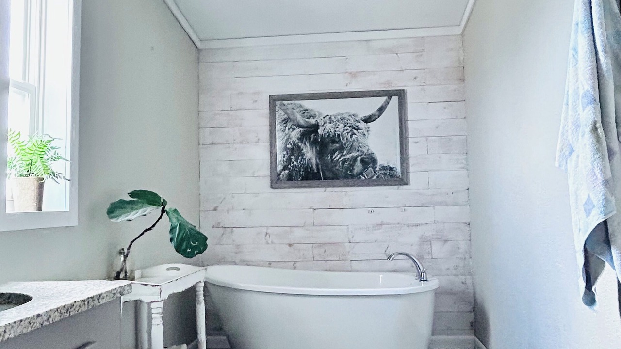 Photo of Bathroom in Thermopolis