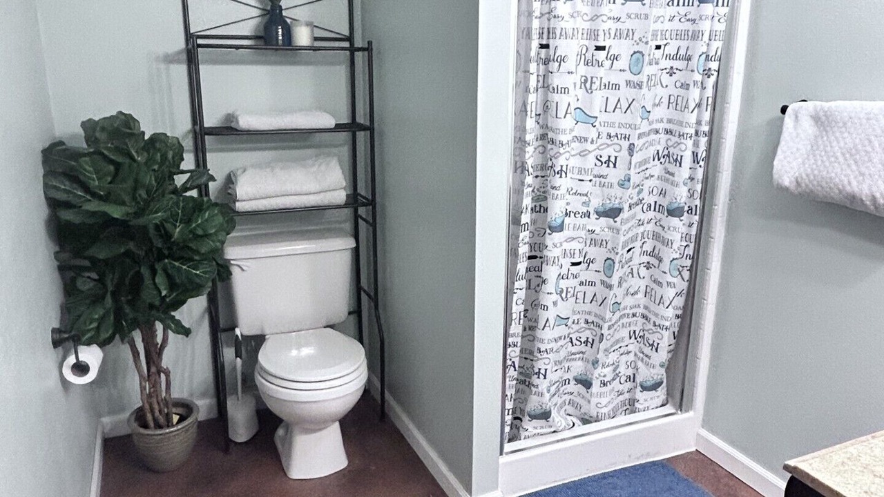 Photo of Bathroom in Thermopolis
