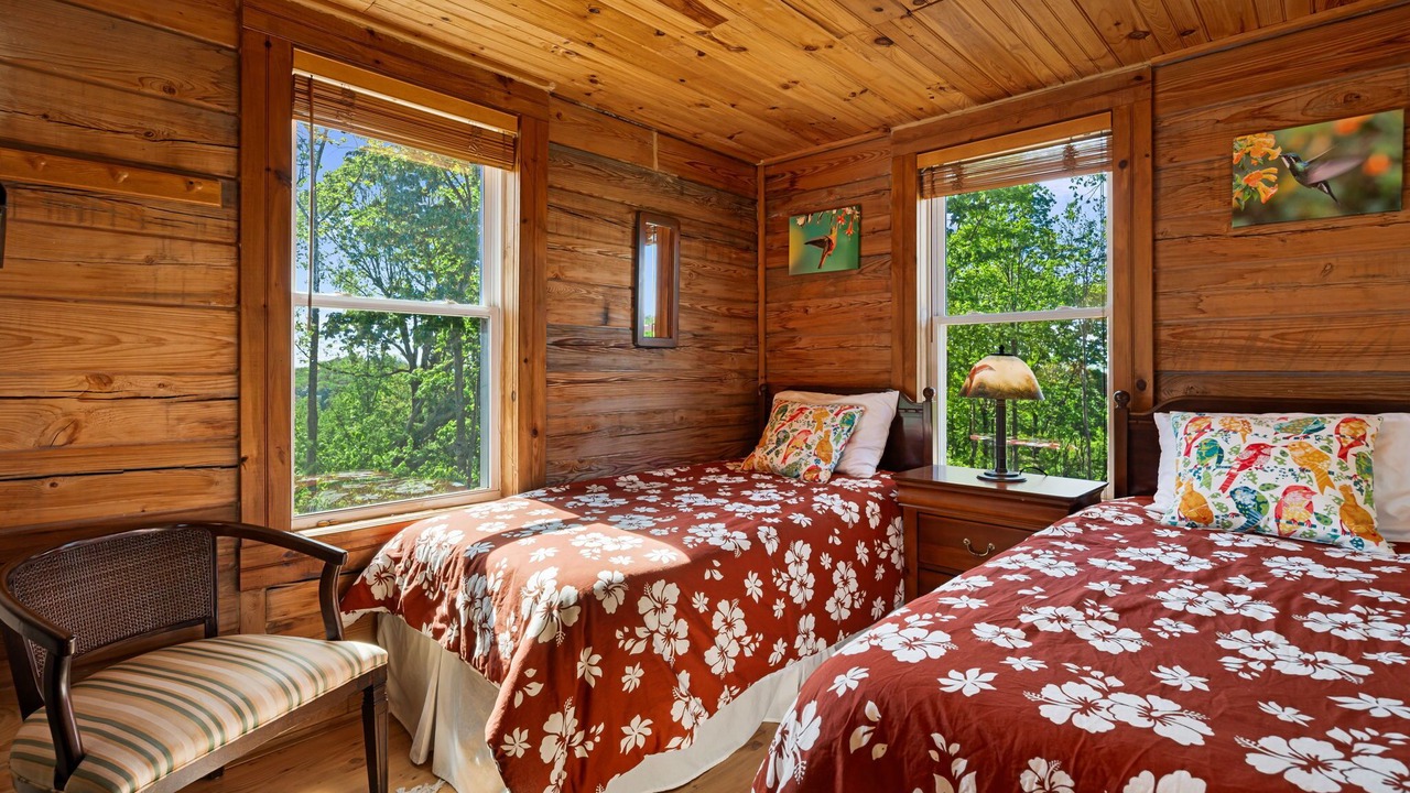 Photo of Bedroom in Bostic