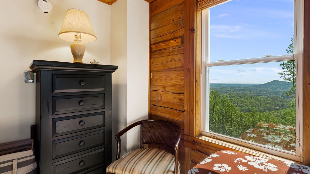 Photo of Bedroom in Bostic