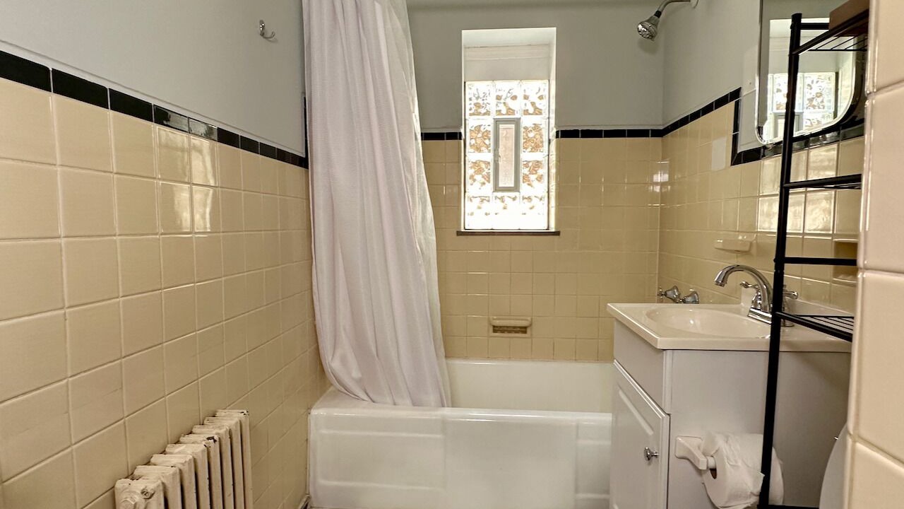 Photo of Bathroom in Mount Vernon