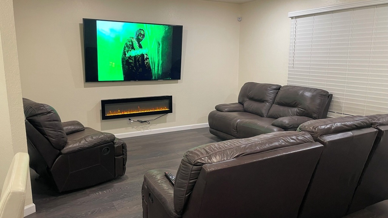 Photo of Livingroom in Medical Center District