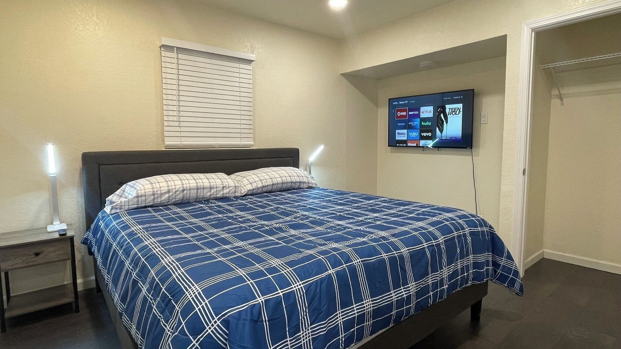 Photo of Bedroom in Medical Center District