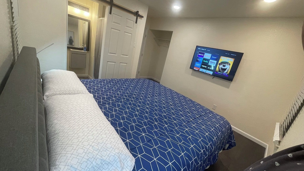 Photo of Bedroom in Medical Center District