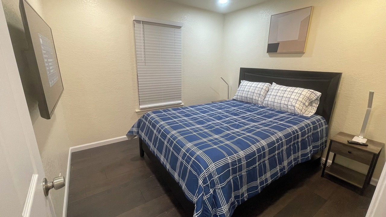 Photo of Bedroom in Medical Center District