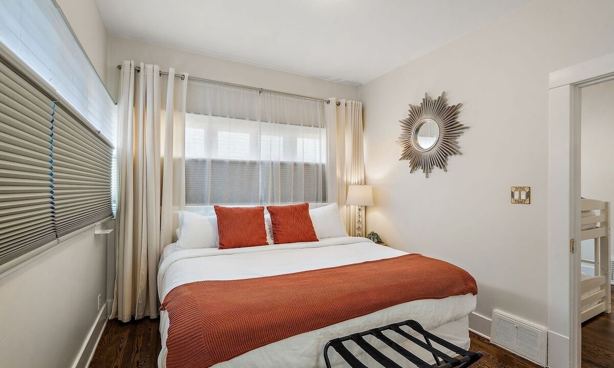 Photo of Bedroom in North End