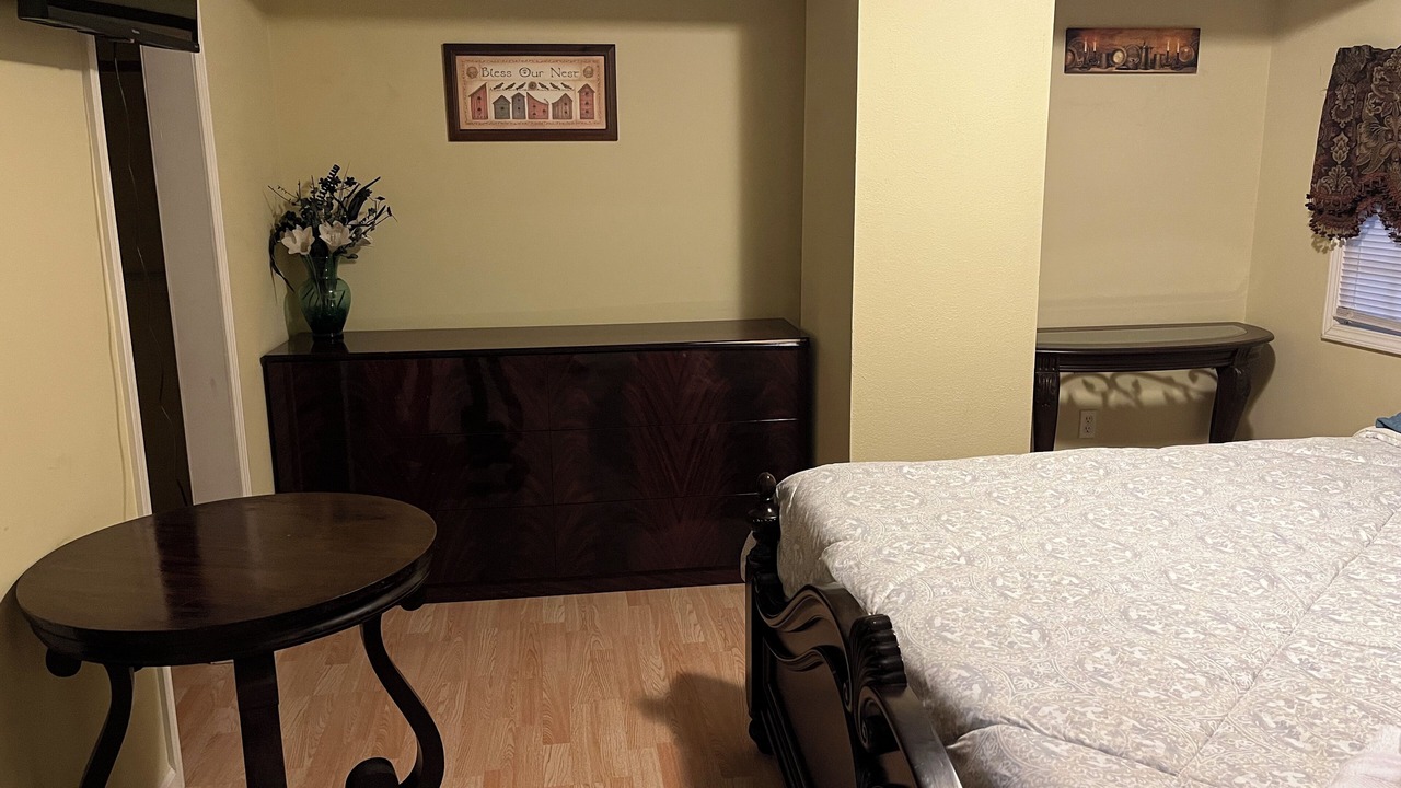 Photo of Bedroom in Lorain