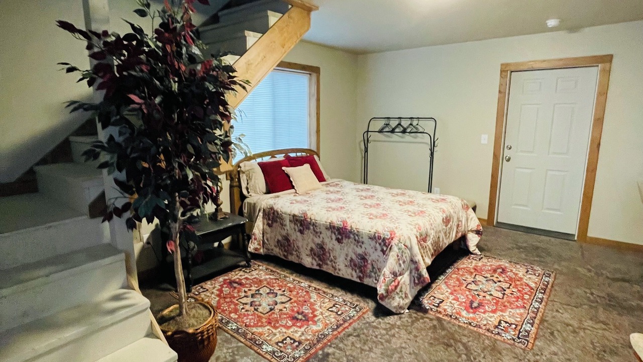 Photo of Bedroom in Eureka