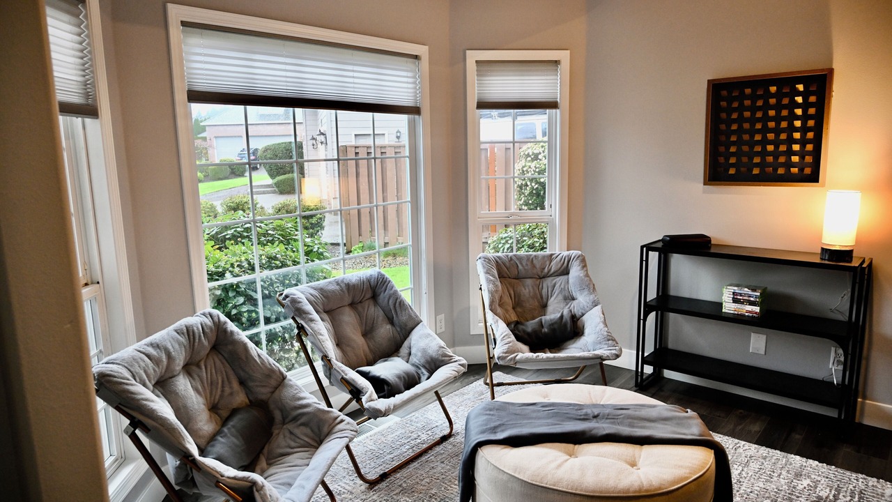 Photo of Livingroom in Happy Valley
