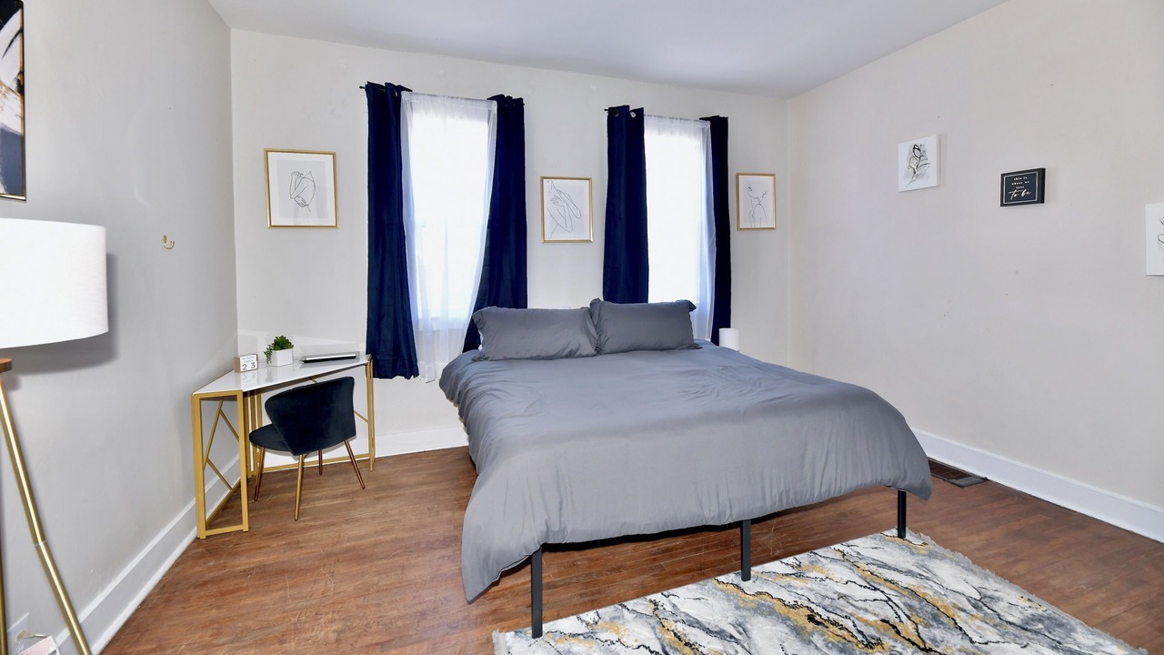 Photo of Bedroom in Babe Denny