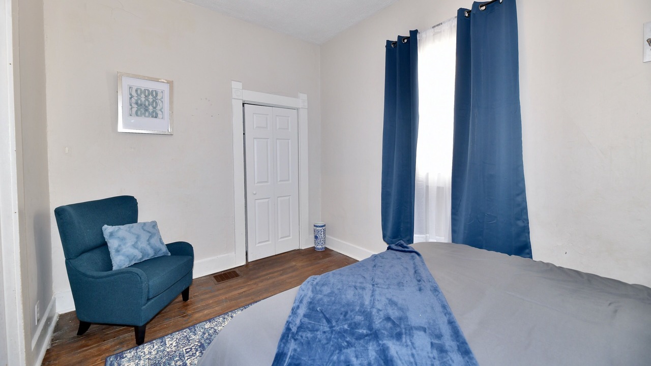 Photo of Bedroom in Babe Denny
