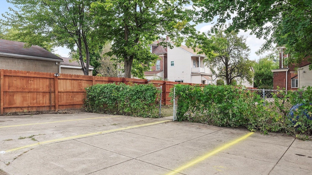 Photo of Outdoor in Bloomfield