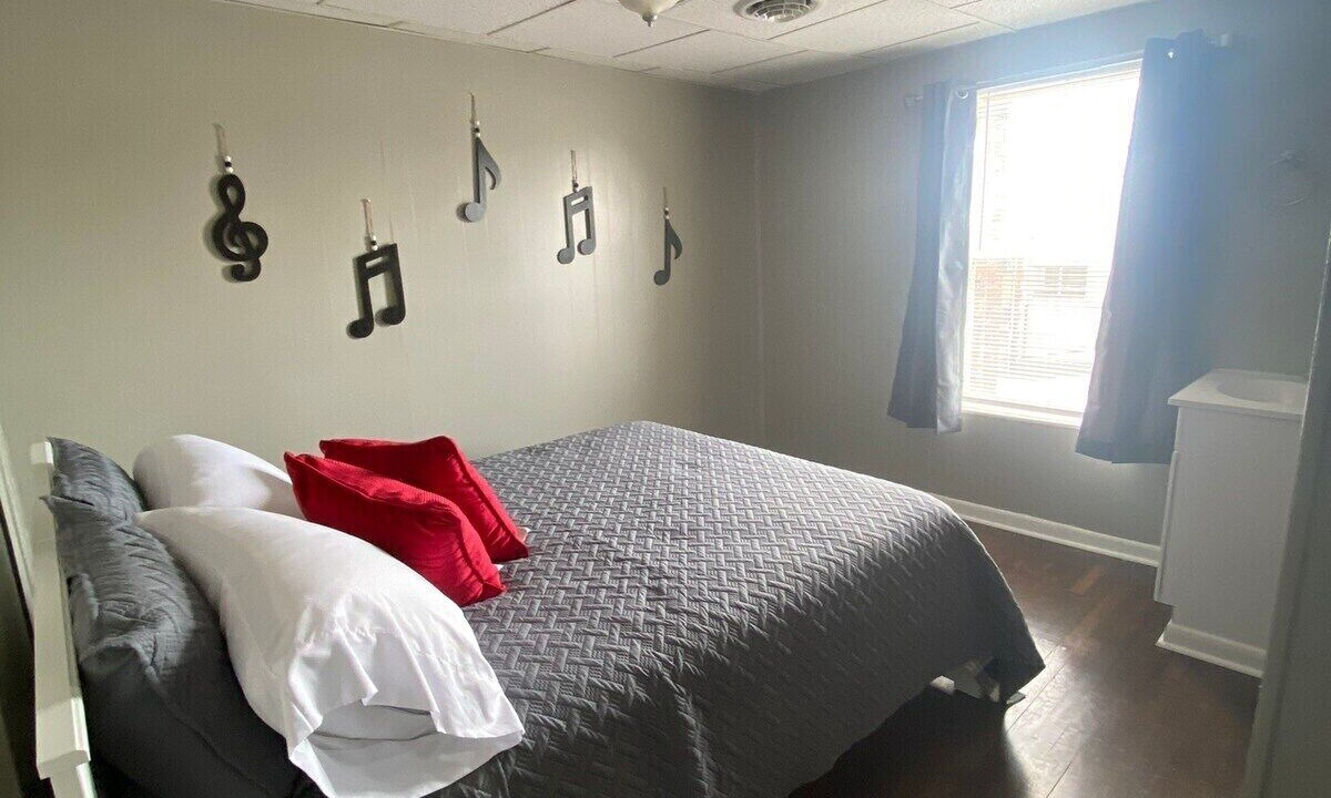 Photo of Bedroom in Coshocton