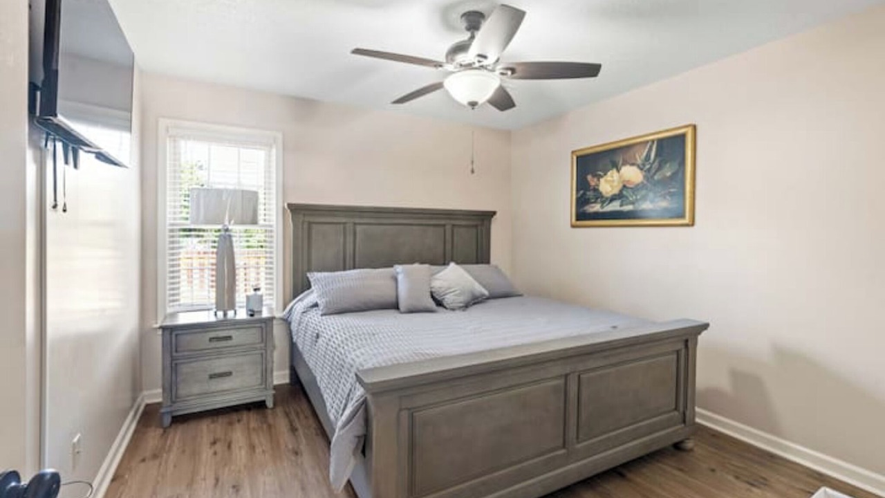 Photo of Bedroom in Driver