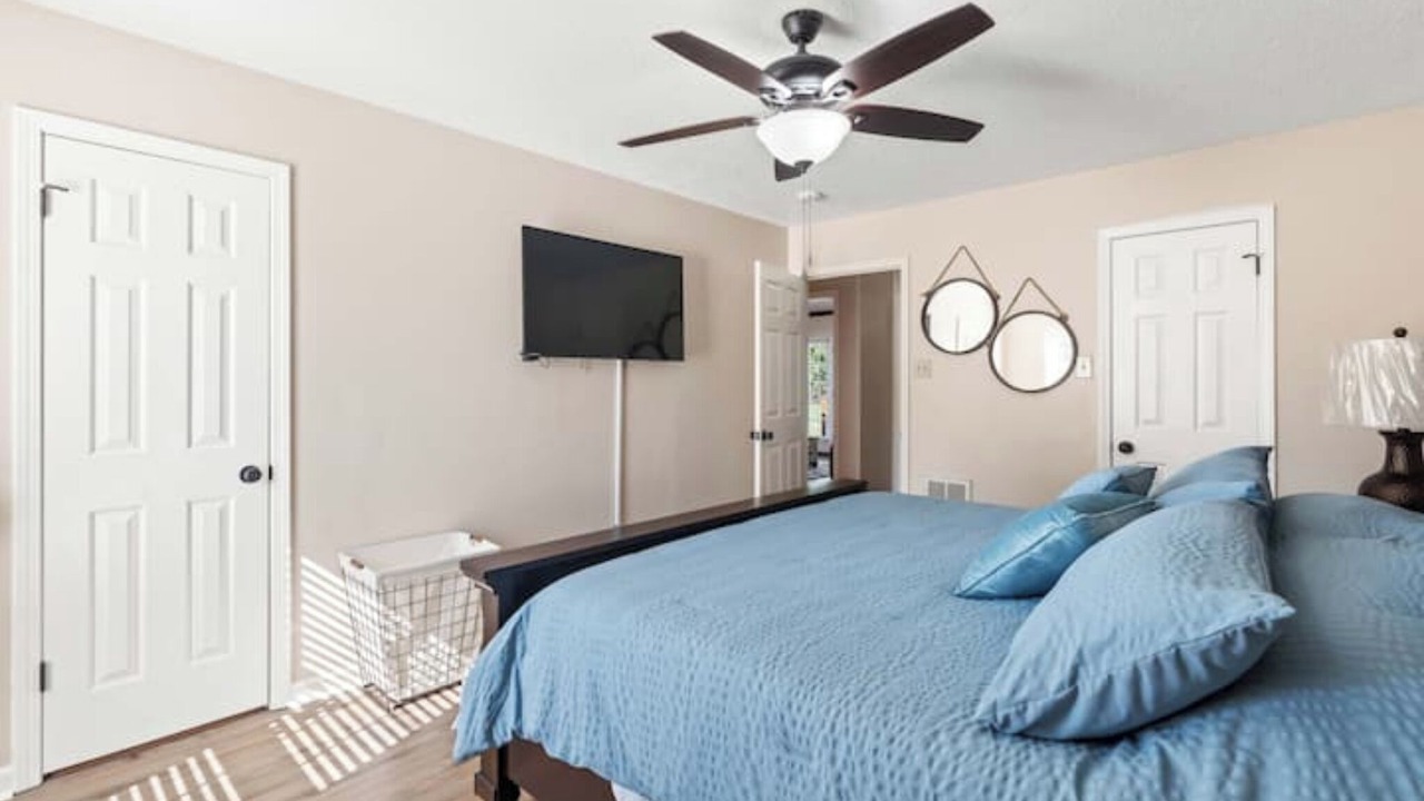 Photo of Bedroom in Driver