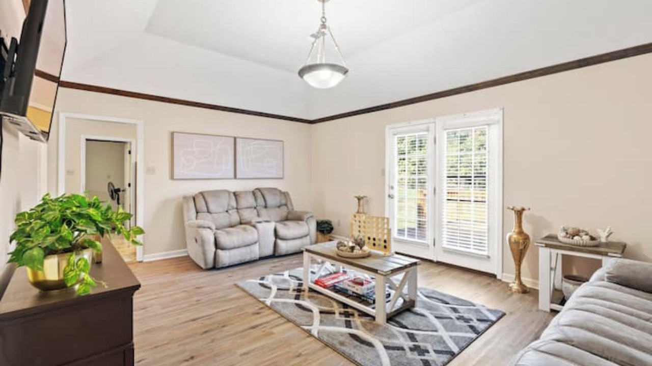 Photo of Livingroom in Driver