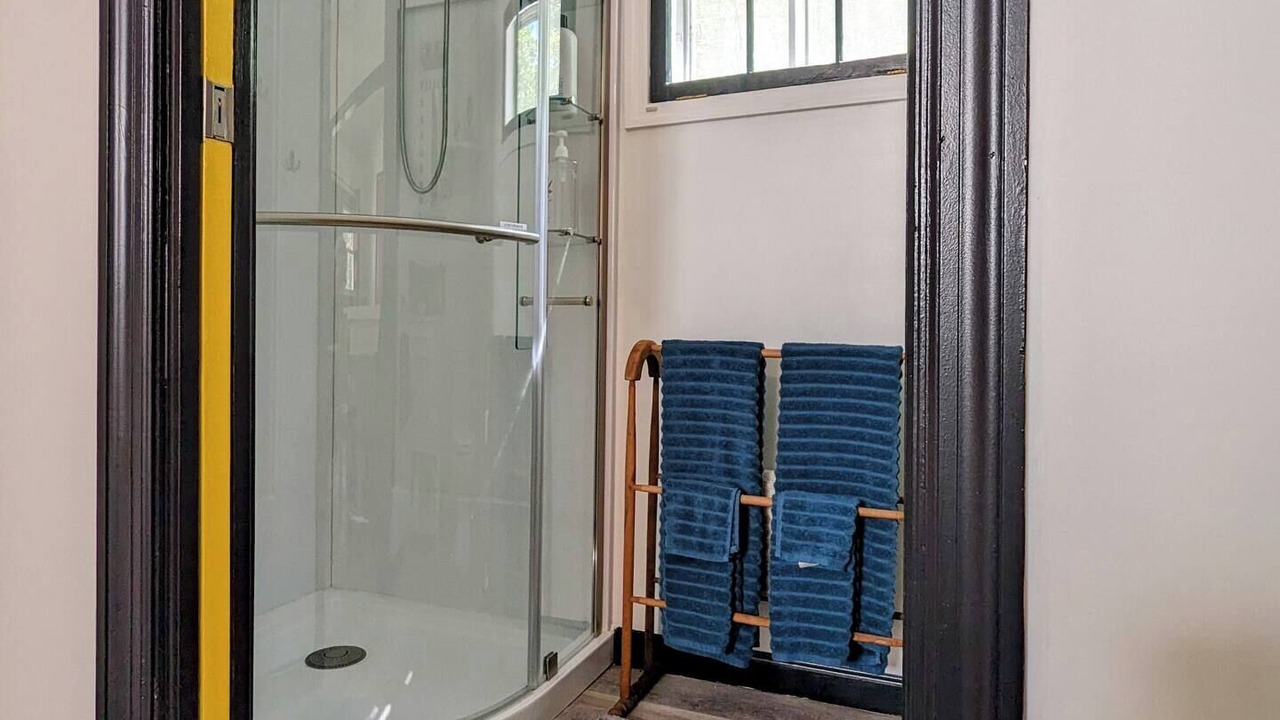 Photo of Bathroom in Bloomingburg