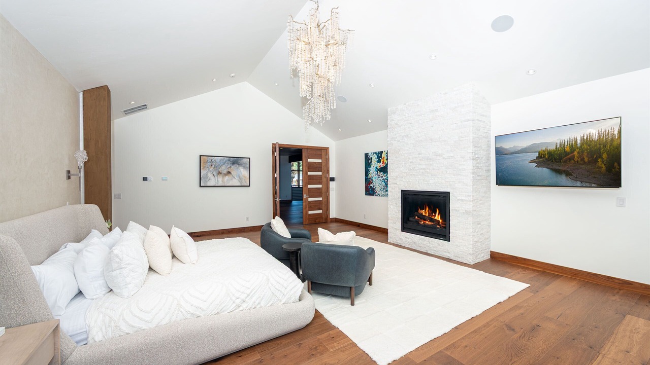 Photo of Livingroom in Woods Bay